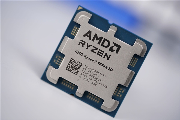 最强游戏处理器!锐龙7 9850X3D处理器图赏_wishdown.com 最强游戏处理器!锐龙7 9850X3D处理器图赏_wishdown.com