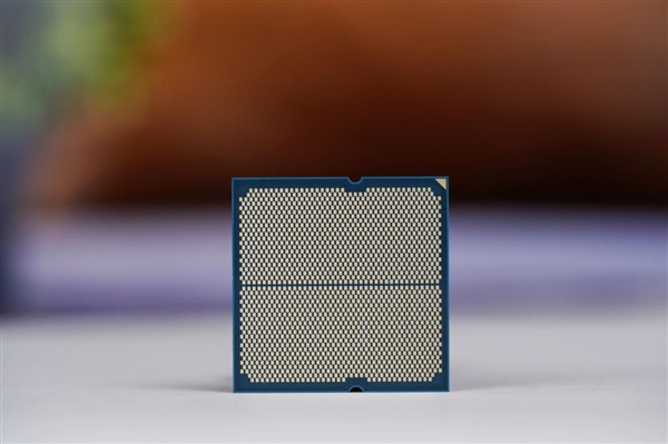 最强游戏处理器!锐龙7 9850X3D处理器图赏_wishdown.com 最强游戏处理器!锐龙7 9850X3D处理器图赏_wishdown.com