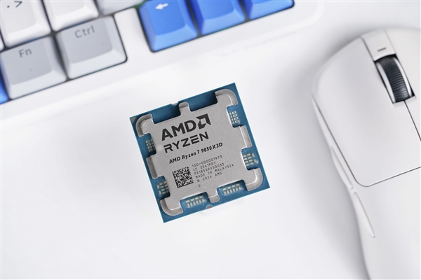 最强游戏处理器!锐龙7 9850X3D处理器图赏_wishdown.com 最强游戏处理器!锐龙7 9850X3D处理器图赏_wishdown.com