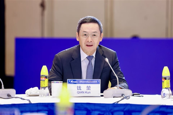 ��������_��ͨǮ�ң�AI��ת�����ܲ�ҵ��������ʽ�Ĺؼ�ʱ��