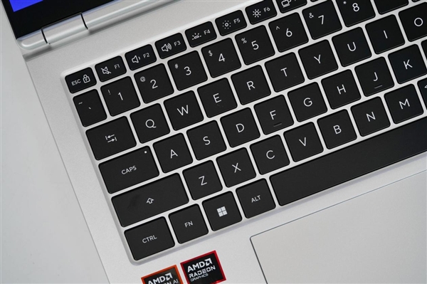 锐龙AI 9 H 465加持!华硕无畏Pro 16 2026款图赏_wishdown.com 锐龙AI 9 H 465加持!华硕无畏Pro 16 2026款图赏_wishdown.com