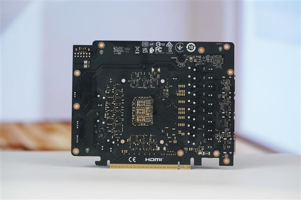 魔兽世界联名限定!微星RTX 5070魔兽世界至暗之夜图赏_wishdown.com 魔兽世界联名限定!微星RTX 5070魔兽世界至暗之夜图赏_wishdown.com