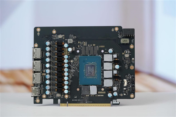 魔兽世界联名限定!微星RTX 5070魔兽世界至暗之夜图赏_wishdown.com 魔兽世界联名限定!微星RTX 5070魔兽世界至暗之夜图赏_wishdown.com