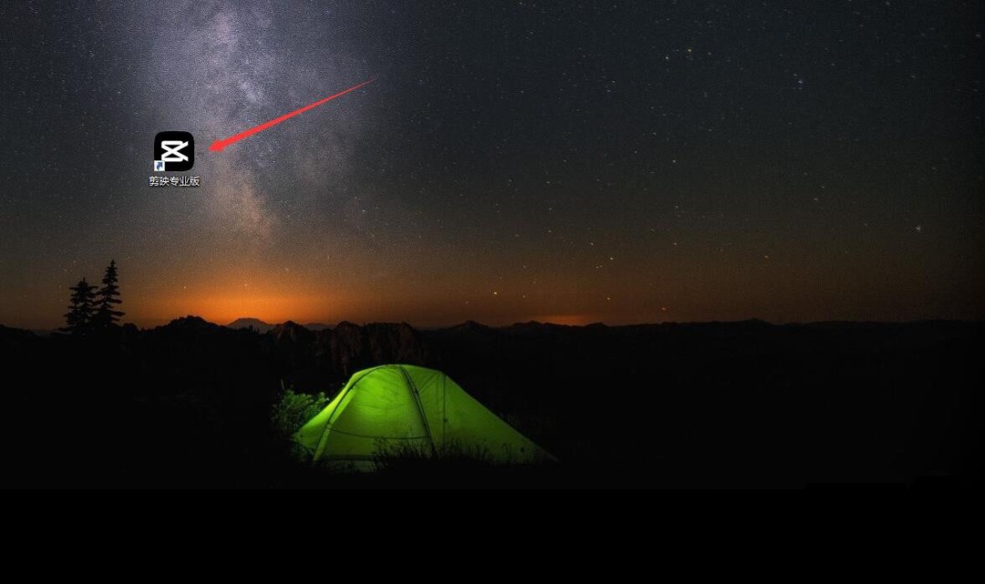 ��ӳ������ô����ӫ���赸��̬����Ч��