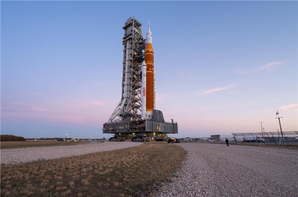 40.7 万公里!美国阿耳忒弥斯2号打破人类距离地球最远飞行纪录_wishdown.com 40.7 万公里!美国阿耳忒弥斯2号打破人类距离地球最远飞行纪录_wishdown.com