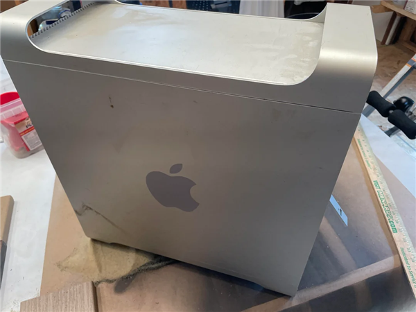 苹果版套娃 买台Mac Pro回家:打开一看里面还藏着一台Mac Pro_wishdown.com 苹果版套娃 买台Mac Pro回家:打开一看里面还藏着一台Mac Pro_wishdown.com