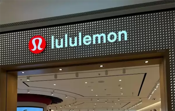 ����Ů������罻��Ƭ��Lululemon����ʹ�����û�ѧ���ʱ�����