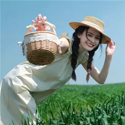 �ᵽ����Ӣ����Ů������(��ѡ100��)