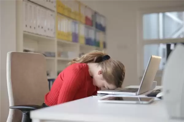 �Ŀ�����Ϯ���ܺ�t����ȴ����ڸ�н�����Ŀ��� ��λռ��������30%