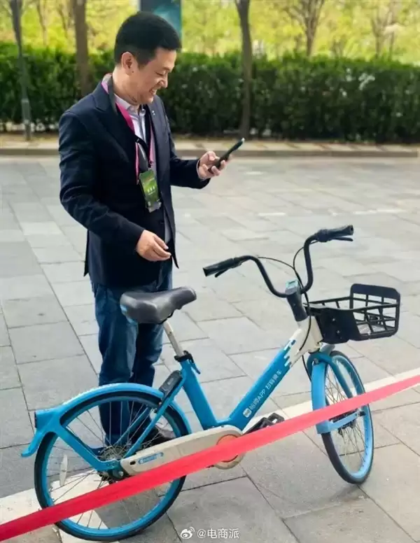 ε��CEO����ﹲ�������ϳ�չ ��ͷ�󷽺�·�˺�Ӱ