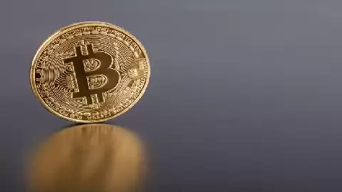 ���ȶ���RLUSD�ɹ��������뿨����ŵ,�������ƶ���̬��չ