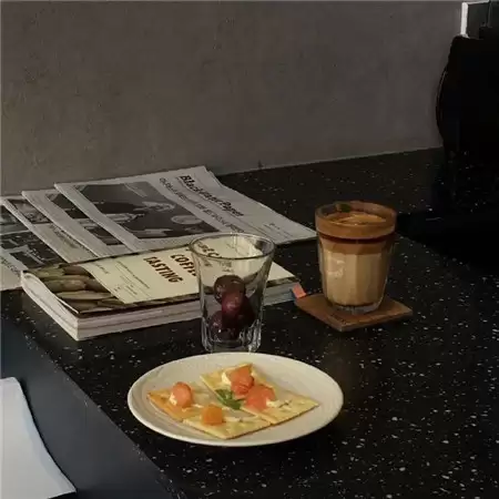 �˸е�������ȫŮ������(��ѡ100��)