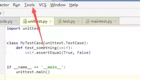 PyCharm����̨���Գ�����ϸ�����뼼��