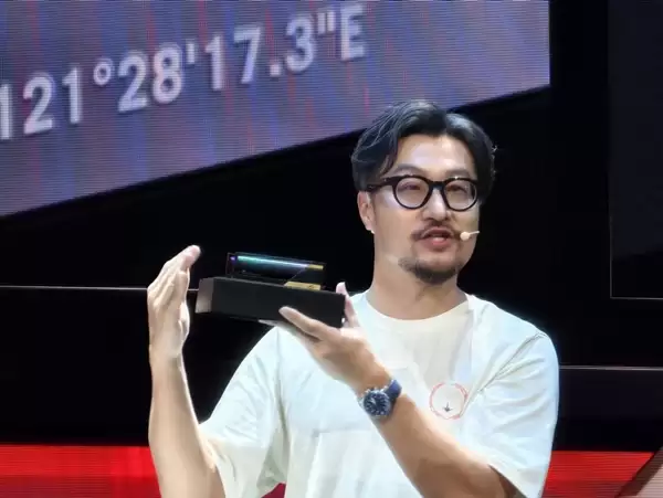 ROG首款内存来了!幻刃DDR5 RGB 20周年版发布:5999元中国独享_wishdown.com ROG首款内存来了!幻刃DDR5 RGB 20周年版发布:5999元中国独享_wishdown.com