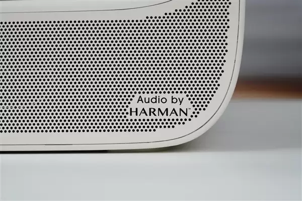 投影、音响、云台三体合一仅800元!哈趣投影仪H3 pro图赏_wishdown.com 投影、音响、云台三体合一仅800元!哈趣投影仪H3 pro图赏_wishdown.com