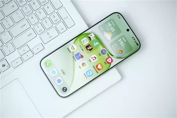 ��ҫ600��ƻ����ɫ���ͼ�ͺ���ͷ��Ƽ��߱�ʶ��