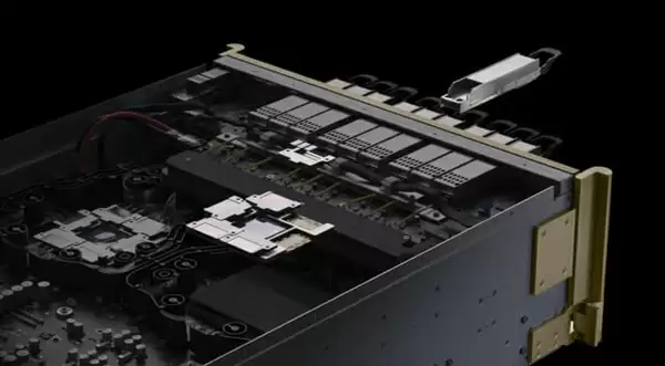 ������ͻ�ƣ�HBM���GPU������ƣ������װ+�⻥�������ڴ�ǽ