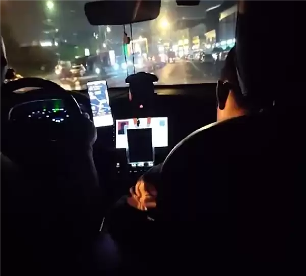 �賿����Լ��;���������Ƴ˿ͣ�˾���ܵ�Ǹ ���¶������ⵥ