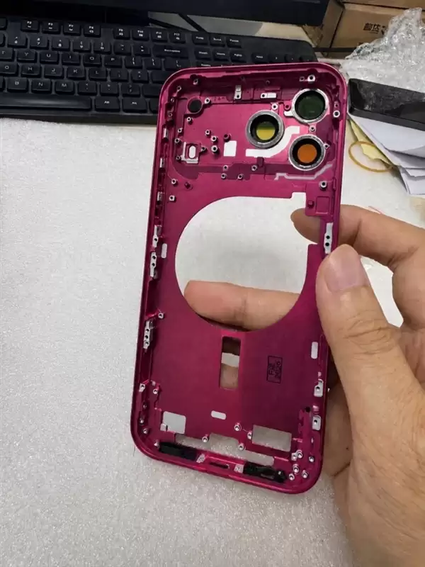 ƻ��iPhone 18 Pro Max�������ࣺʵ��ǳ�����������ɫ