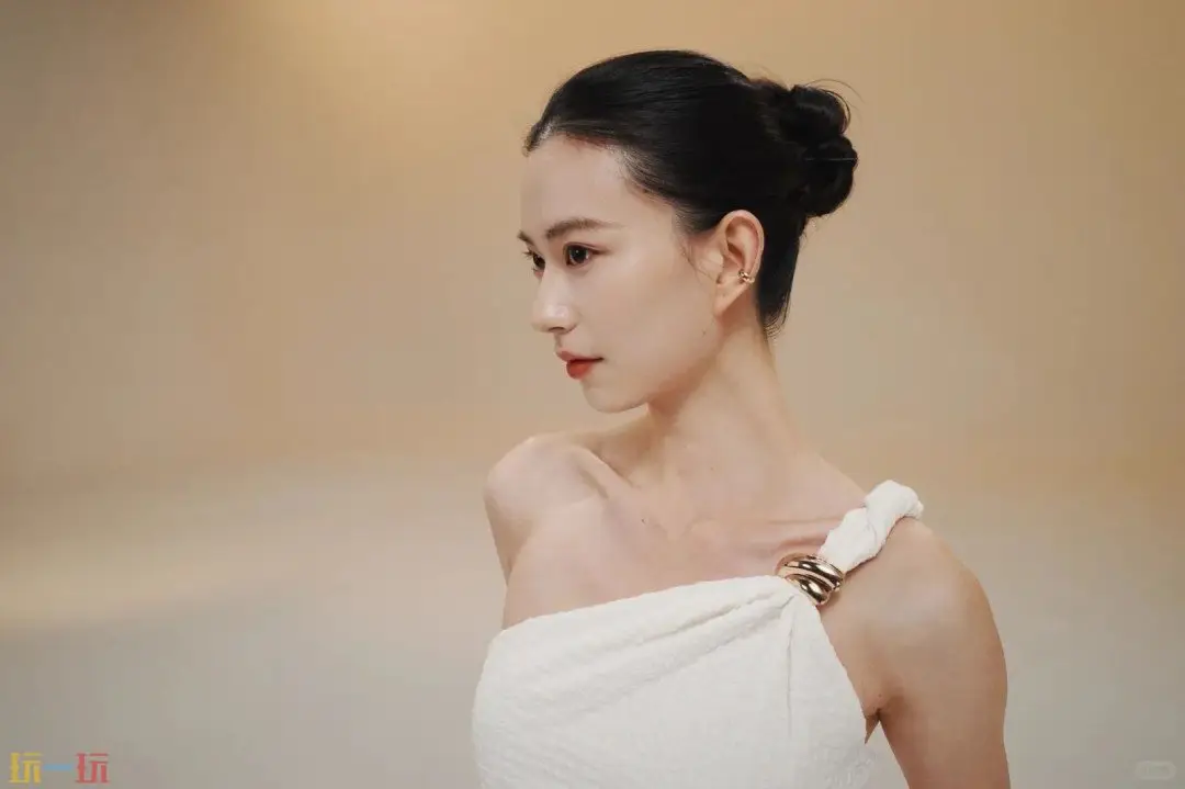 ��߸��ˣ��ȿ���Ů�������񻰣���ظ������С������ģ���ո���