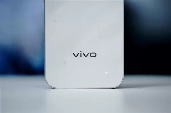 vivo S60星星海转动如星海闪烁图赏_wishdown.com 转动如星海闪烁!vivo S60星星海图赏