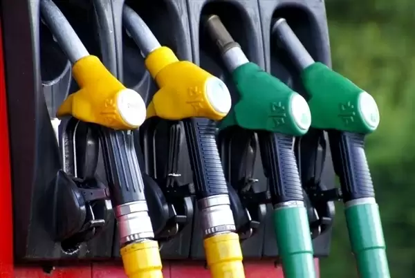 电车、燃油车谁更耐用 数据出炉:日系车依然是王者 特斯拉扛起新能源车_wishdown.com 电车、燃油车谁更耐用 数据出炉:日系车依然是王者 特斯拉扛起新能源车_wishdown.com