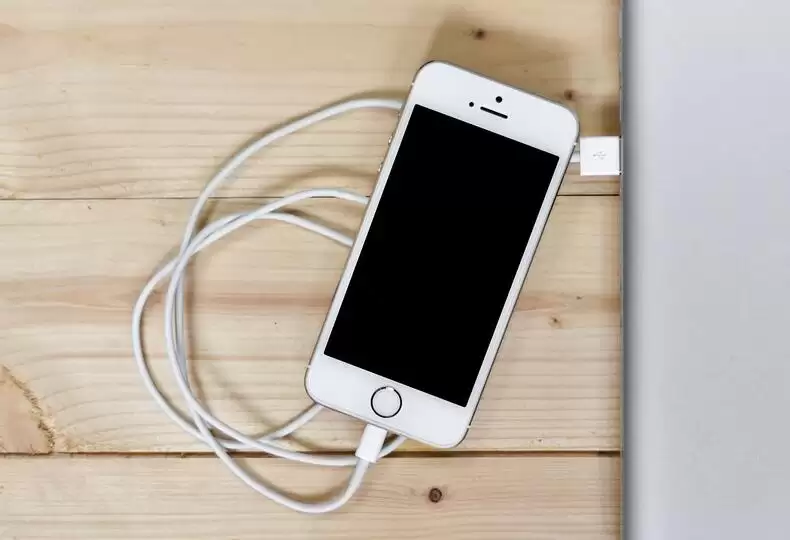 iPhone 无法正常充电的问题及解决办法汇总 iPhone 无法正常充电的问题及解决办法汇总