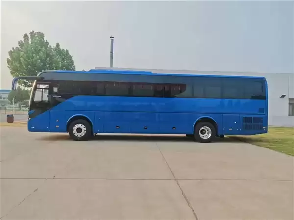 韩路买了一辆12米大巴车:改装超大移动豪宅 把家搬进去_wishdown.com 韩路买了一辆12米大巴车:改装超大移动豪宅 把家搬进去_wishdown.com