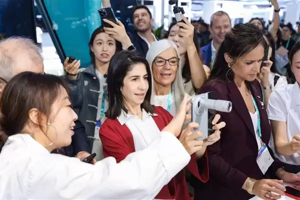 X Fold6搭载天玑 9500 vivo 与联发科正在重写折叠多任务体验_wishdown.com X Fold6搭载天玑 9500 vivo 与联发科正在重写折叠多任务体验_wishdown.com