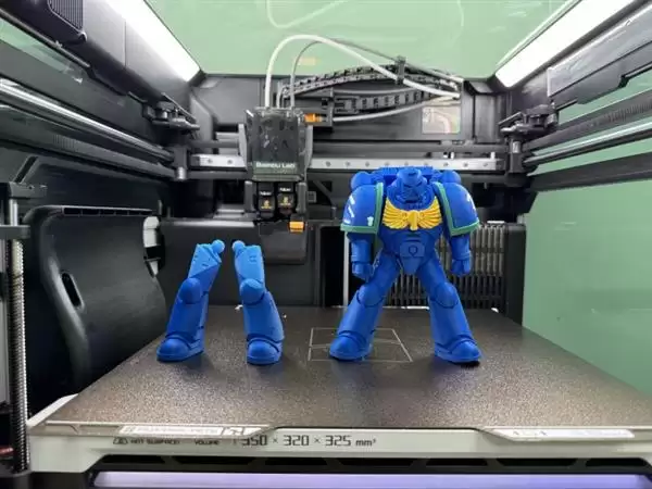 Hi3D AI ������ʵս����Space Marine���3D��ӡʵ��ģ��