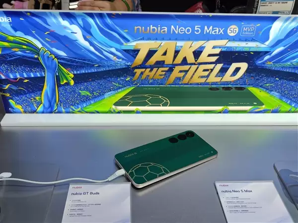 努比亚Neo 5 Max现身MWC上海:7.5英寸巨屏比肩小平板_wishdown.com 努比亚Neo 5 Max现身MWC上海:7.5英寸巨屏比肩小平板_wishdown.com