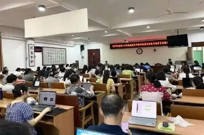 DeepSeek专家模式使用指南_wishdown.com DeepSeek专家模式使用指南_wishdown.com