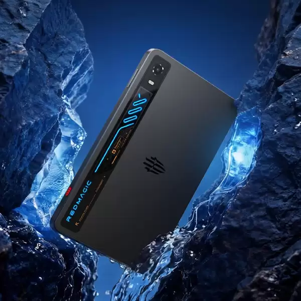 红魔游戏平板5 Pro外观正式公布行业唯一RGB水冷透明机身设计_wishdown.com 红魔游戏平板5 Pro外观正式公布:行业唯一RGB水冷设计 透明机身超酷炫