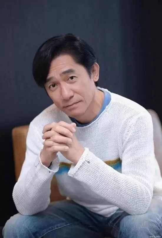 向太爆料梁朝伟早年十分开朗 直言年轻人没资格社恐_wishdown.com 向太爆料梁朝伟早年十分开朗 直言年轻人没资格社恐_wishdown.com