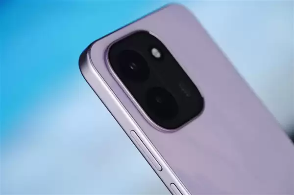 轻薄机身内置9000mAh电池,vivo Y600 Turbo图赏_wishdown.com 轻薄机身塞下9000mAh电池!vivo Y600 Turbo图赏
