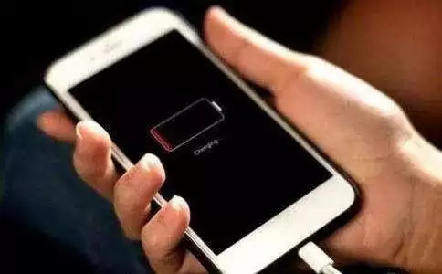 iOS 13�Ƿ��ʡ�� iOS 12����ʵ���Ż��������ֻ�����