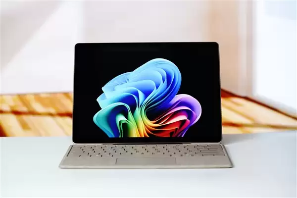 全能2合1 AI平板生产力拉满!全新13英寸Surface Pro图赏_wishdown.com 全能2合1 AI平板生产力拉满!全新13英寸Surface Pro图赏_wishdown.com