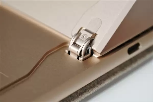 全能2合1 AI平板生产力拉满!全新13英寸Surface Pro图赏_wishdown.com 全能2合1 AI平板生产力拉满!全新13英寸Surface Pro图赏_wishdown.com