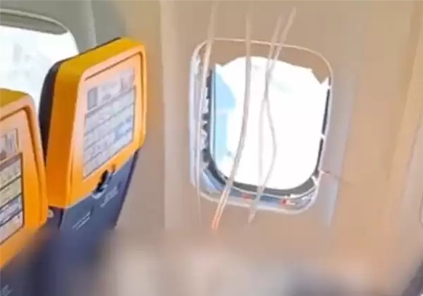 �ͻ��������ϴ����ѳ˿�ͷ����������ԭ�����ˣ���������Ƭ���ƴ���