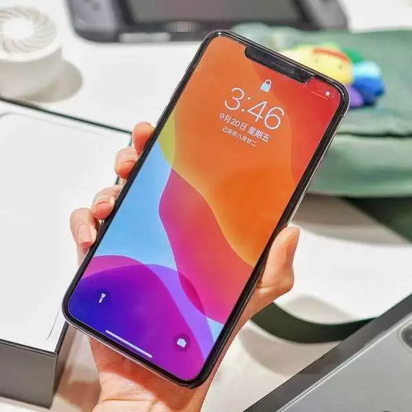 iPhone 11��Ļ̫���ֲ����ѣ������������
