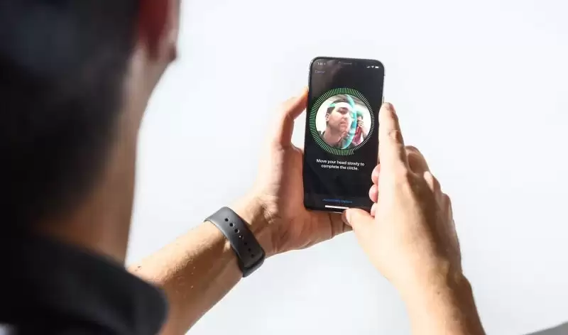 ������ʱ����Face ID����iPhone��