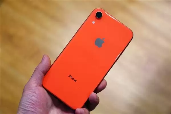 iPhone 9��iPhone SE2�����Ŷ�ʱ���ǵ����ǲ���ͬһ���ֻ��ͺ�