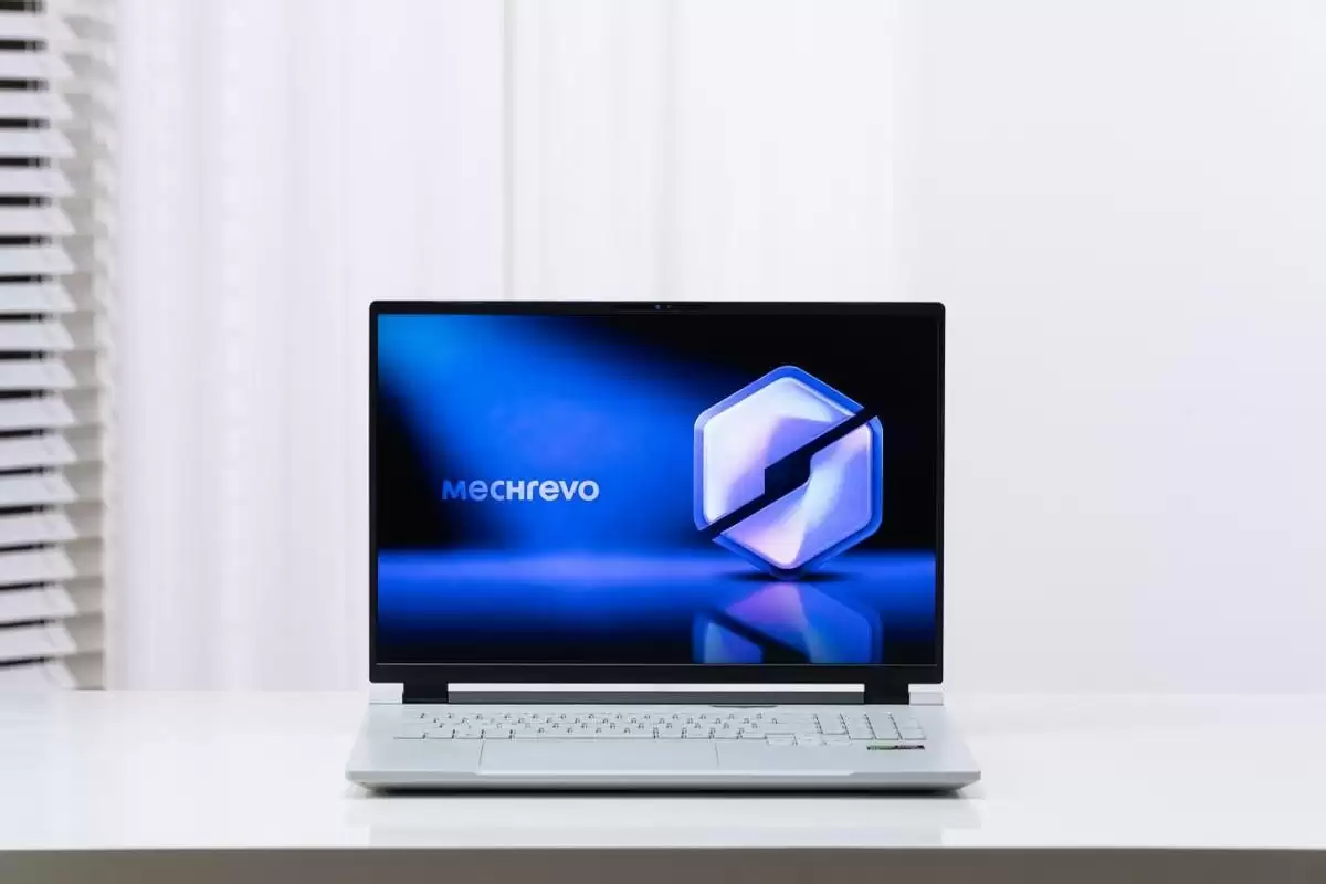��е��������18 Pro������18Ӣ����Ϸ����ˬ����