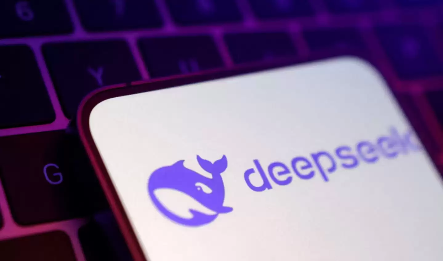 DeepSeek�ײ��߼��Ƿ��ѱ䣿һ�Ŀ���������Ƚ���