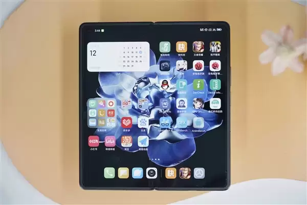С��MIX Fold 5�۵���ͨ����֤�����ۼۻ�����׷�����3nm����O3