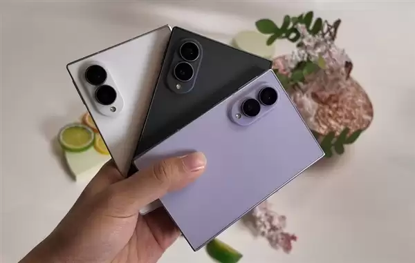 ����Galaxy Z Fold8ϵ�а�׿�׿����۵��콢�ֻ���������