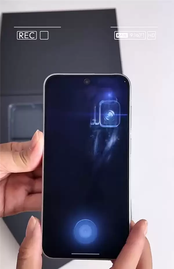 全球首台机器人手机 荣耀Robot Phone开箱 机械臂太科幻_wishdown.com 全球首台机器人手机!荣耀Robot Phone开箱:手机长出机械臂 太科幻了