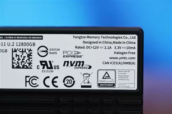 4K随机读写3300K IOPS、双重加密!长江存储PE511 12.8TB企业级SSD图赏_wishdown.com 4K随机读写3300K IOPS、双重加密!长江存储PE511 12.8TB企业级SSD图赏_wishdown.com