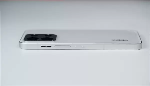 自带散热风扇、IP69防水!OPPO K15图赏_wishdown.com 自带散热风扇、IP69防水!OPPO K15图赏_wishdown.com