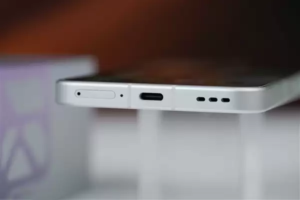 自带散热风扇、IP69防水!OPPO K15图赏_wishdown.com 自带散热风扇、IP69防水!OPPO K15图赏_wishdown.com